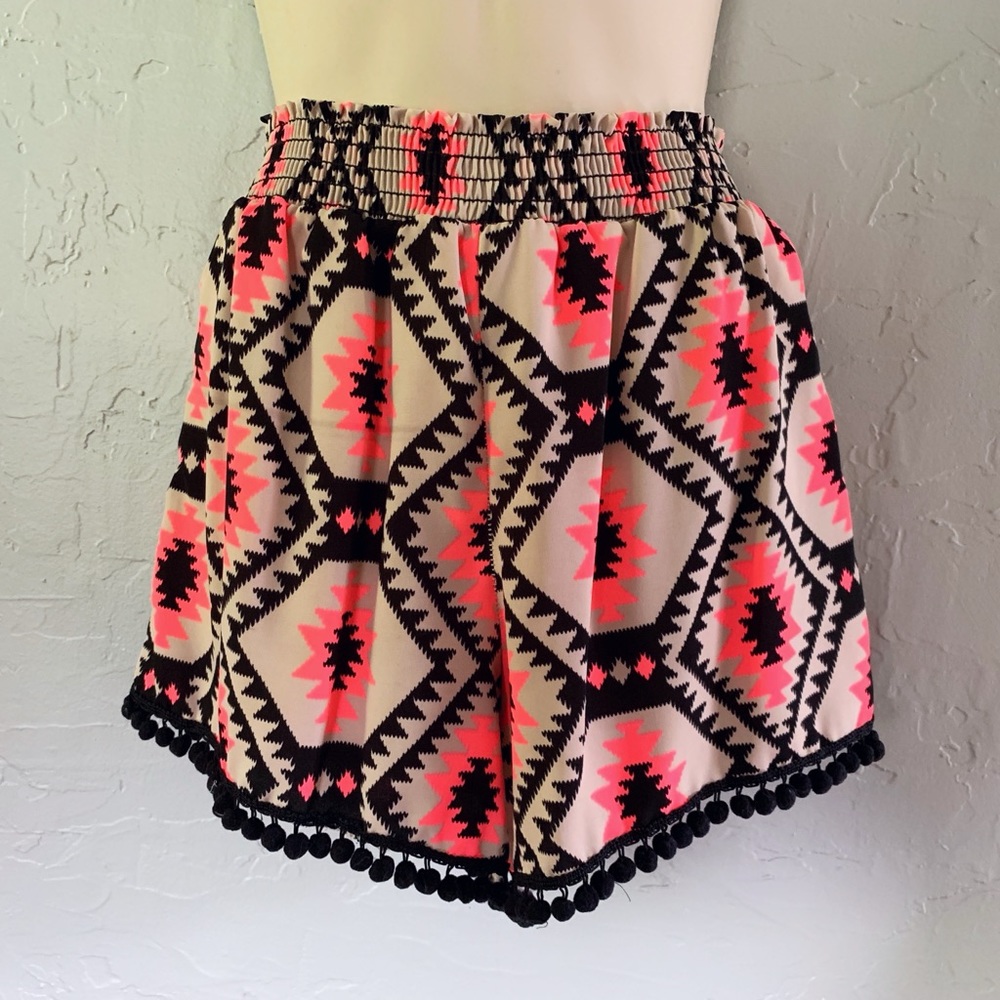 Francesca’s Southwestern Shorts, Tan, Hot Pink, M